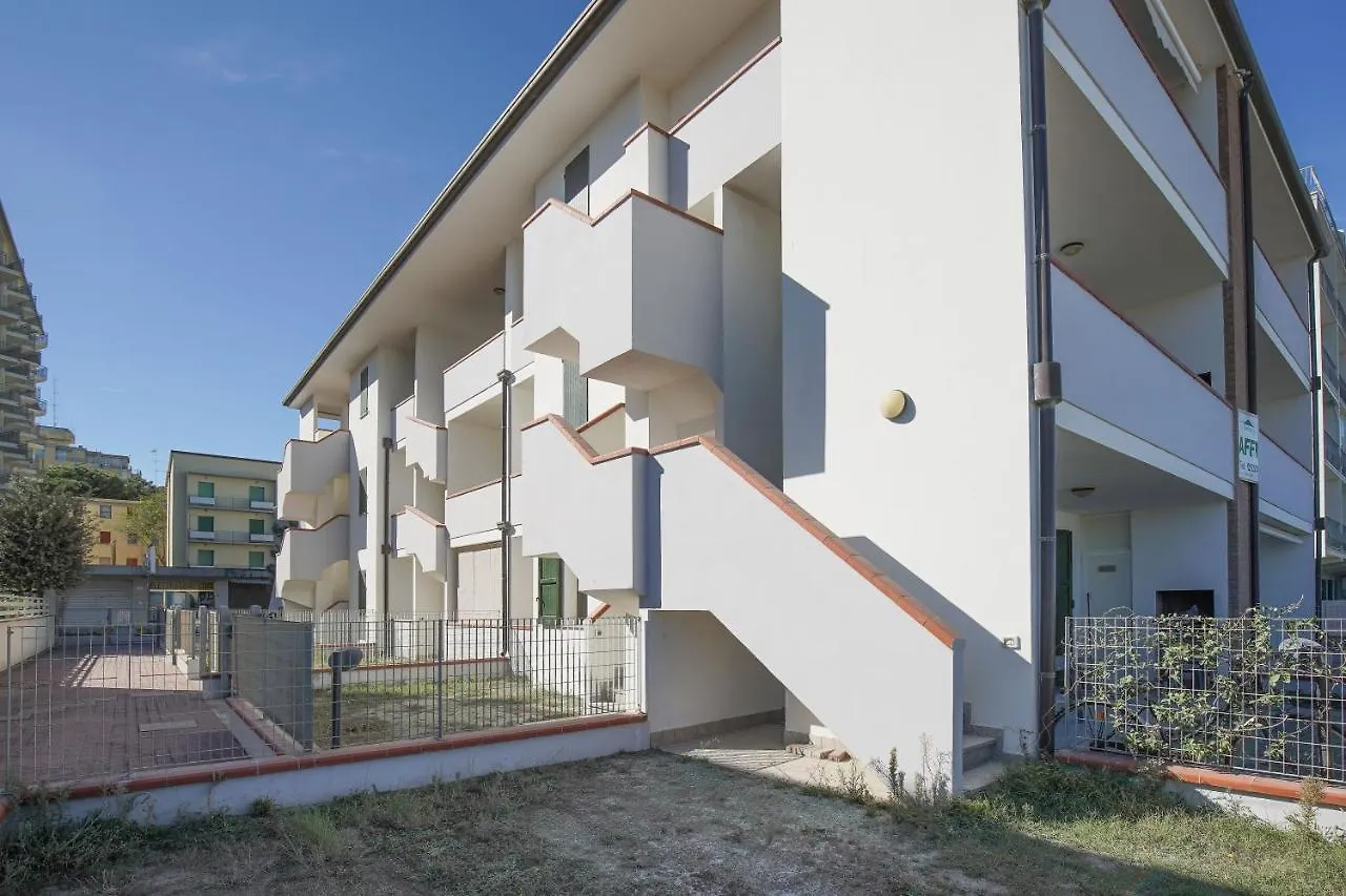 Residence Smith Sul Mare Llido Degli Estensi